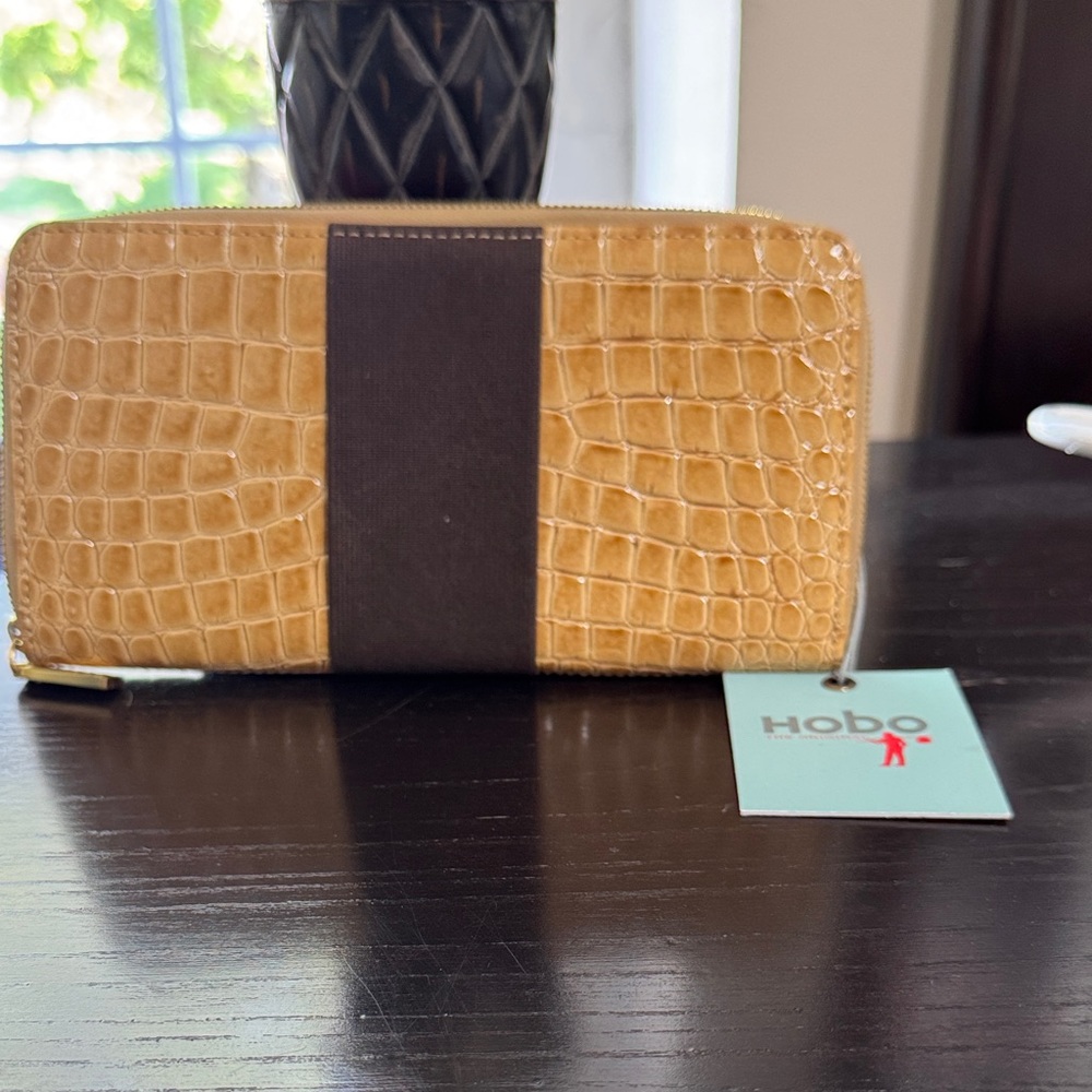 HOBO Tan Croc Embossed Leather Wallet with Black Stripe, NWT
